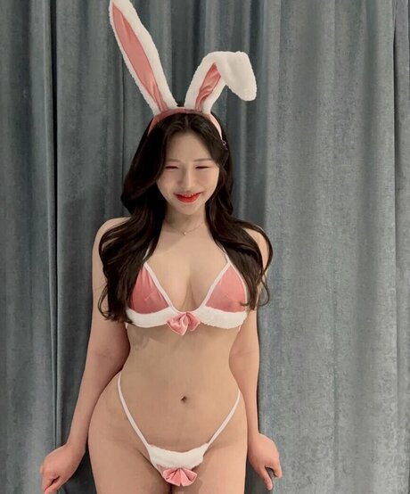 moguu__mogu high quality model images