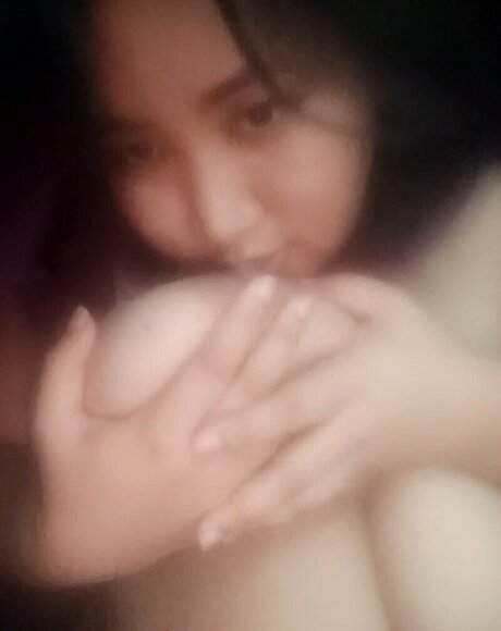 kreyz1e model adult pics