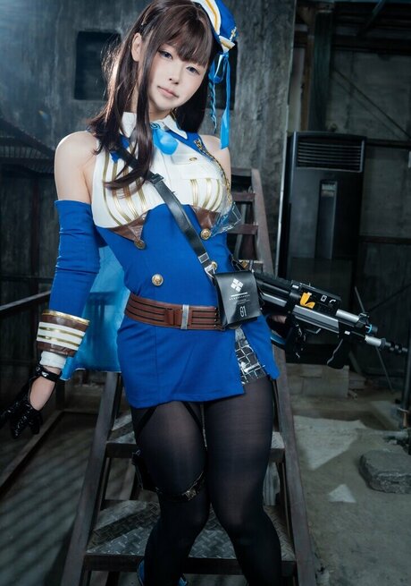 Kogane Akino sex model img