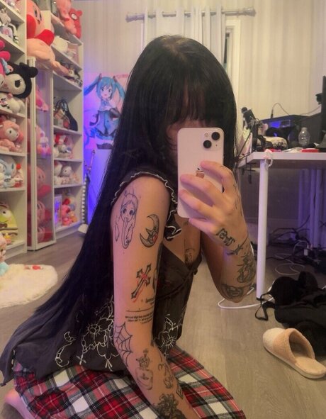 Laurinchhhe model sexy gallery