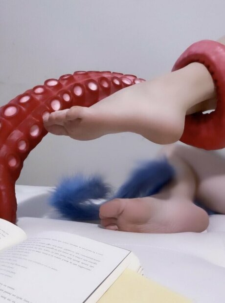 Tsuki Tyann star erotic img