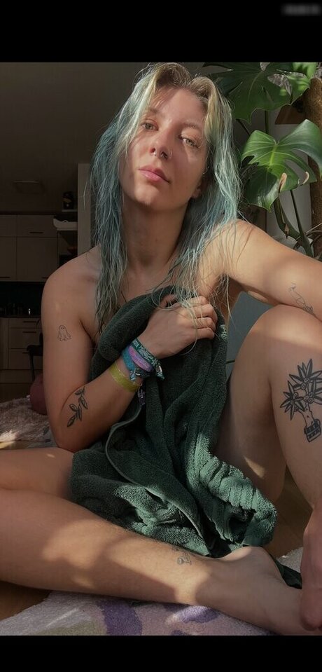 marleendi nudes actress pics