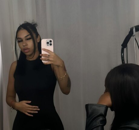 Sad Shordies model sex pics