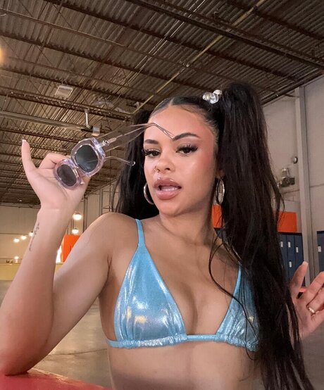 Sad Shordies sexy actress photos