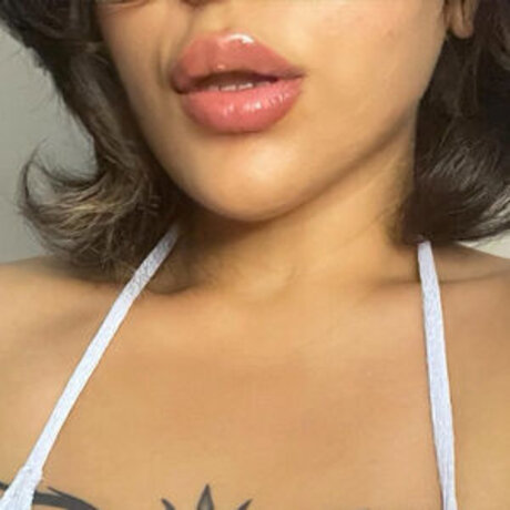 zeliharida sexy model img