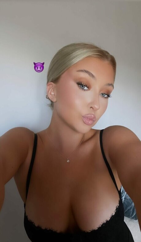 Tilde M llergren nudes model pic