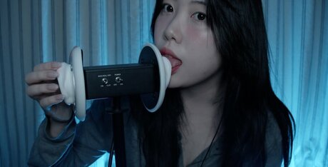 Dooboo Asmr pornographic model picture