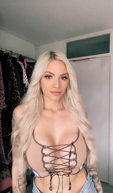 Zooee333 beautiful actress picture