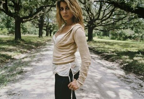 Julie Zenatti free star photos