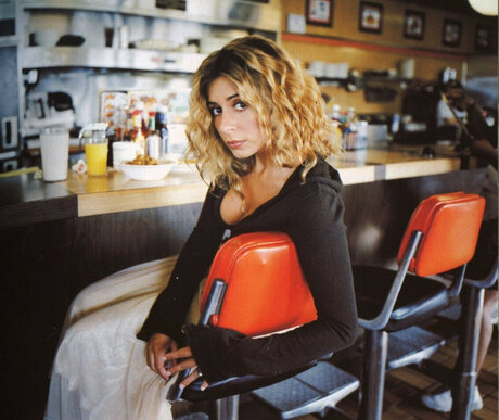 Julie Zenatti erotic pornstar img