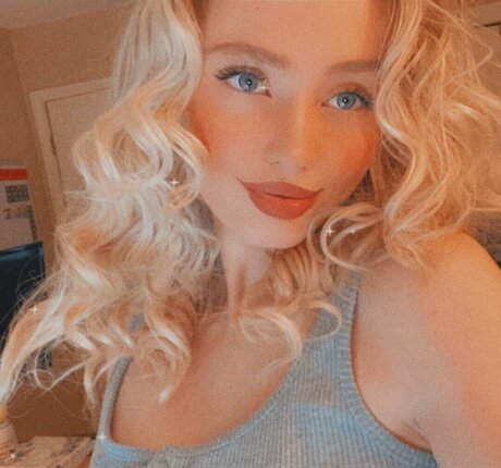 ashleyyy597 high quality actress img