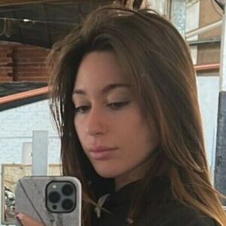 Nara Arce erotic model image