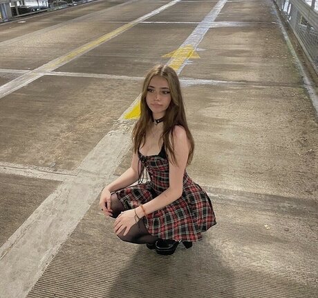 Pixispit adult model picture