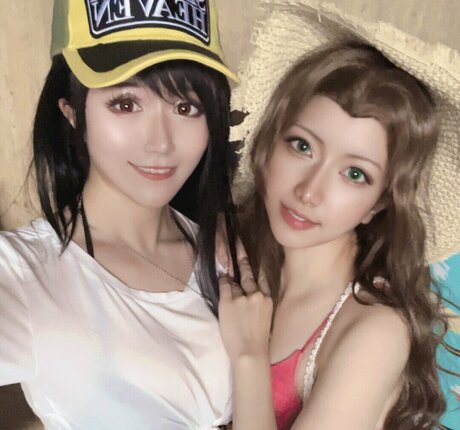 Tifa Cosplay model nudes images