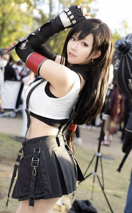 Tifa Cosplay pornstar nudes picture