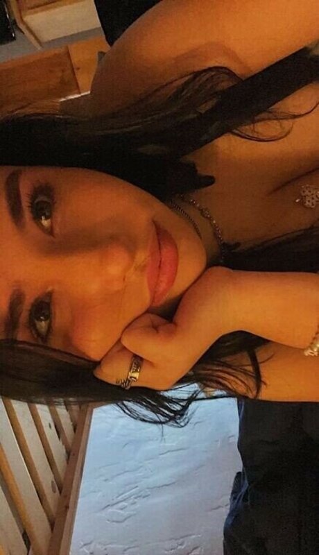 Pea Asmr hot star img