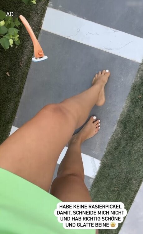 Sarah Harrison nice pornstar galleries