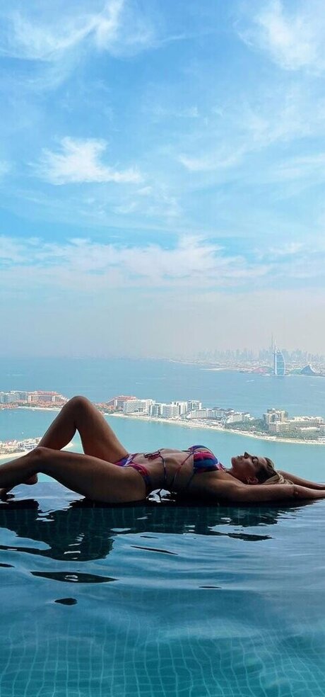 Sarah Harrison star adult image