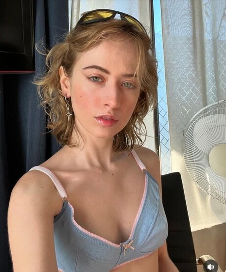 bug universe beautiful model pictures