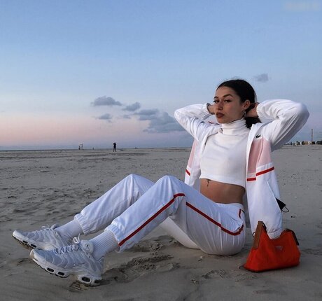 Janaxnell art model images