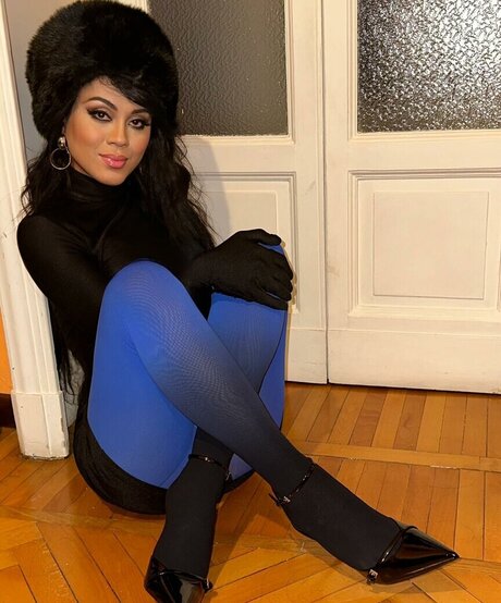 Mel Cross CD star perfect photo