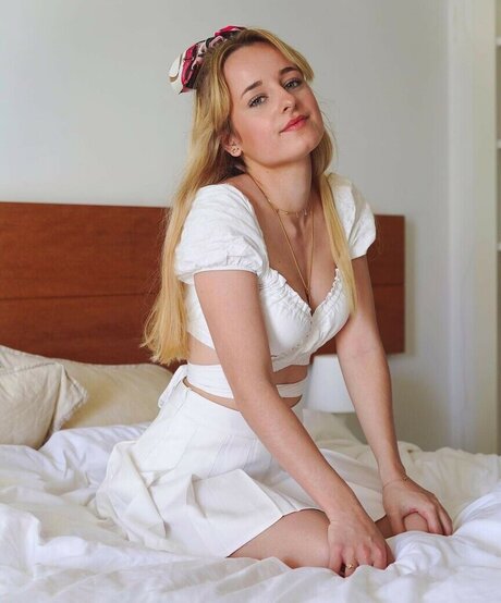 Camille LV model erotic image