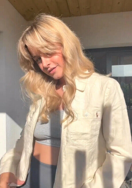 Camille LV art pornstar image