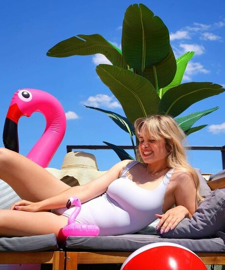 Camille LV pornstar images