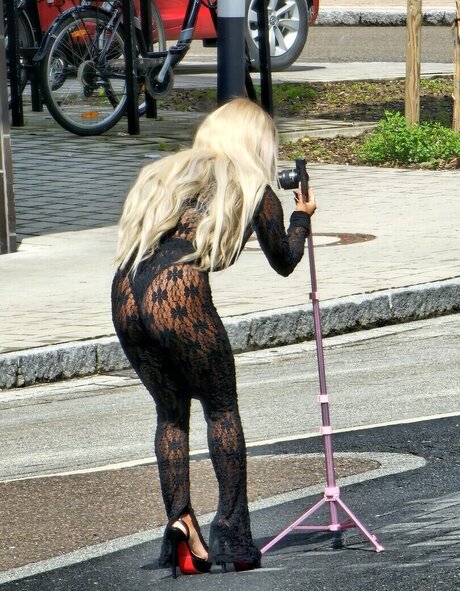 Wer ist das_ model free pics