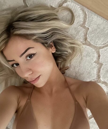 prone onlyfans beautiful xxx image