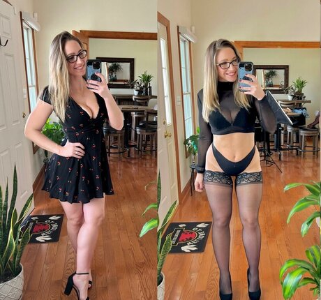 Nora Rose erotic star pictures