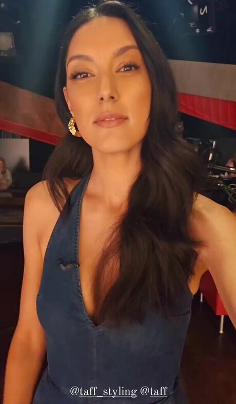 Rebecca Mir pornstar nude image