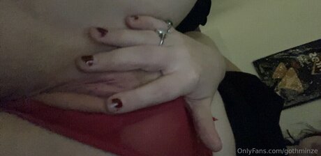 Gothminze beautiful model photo