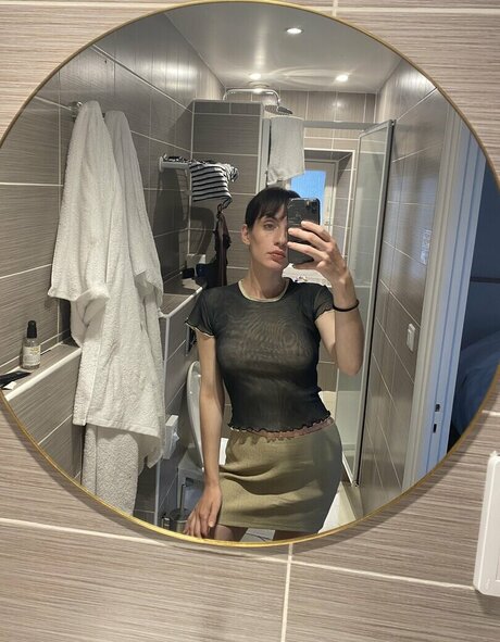 Anna Khachiyan sex model picture