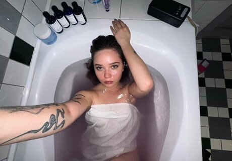 Enina24 sex pornstar archive