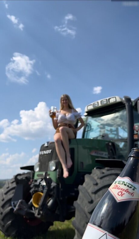 Paulas Landleben star exclusive gallery