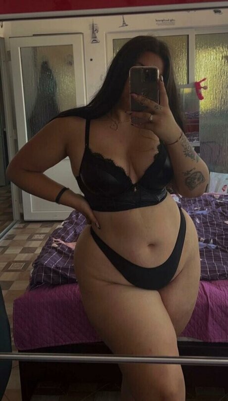 Ellyyelly model free archive