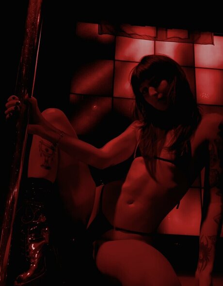 Holly Hellbound nudes pornstar image