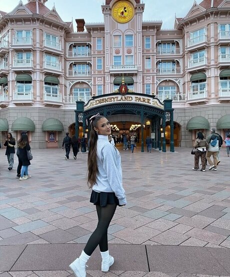 Devyn Lundy xxx actress pics