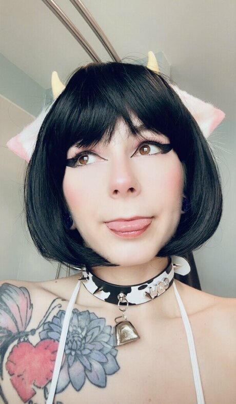 Rionasmiiilesss pornstar exclusive pic