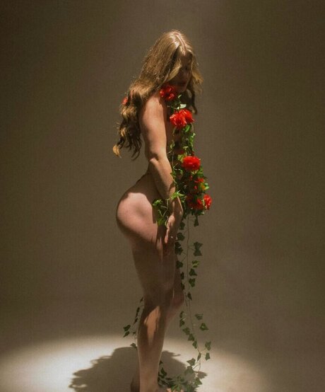 bbalybinaa exclusive actress img