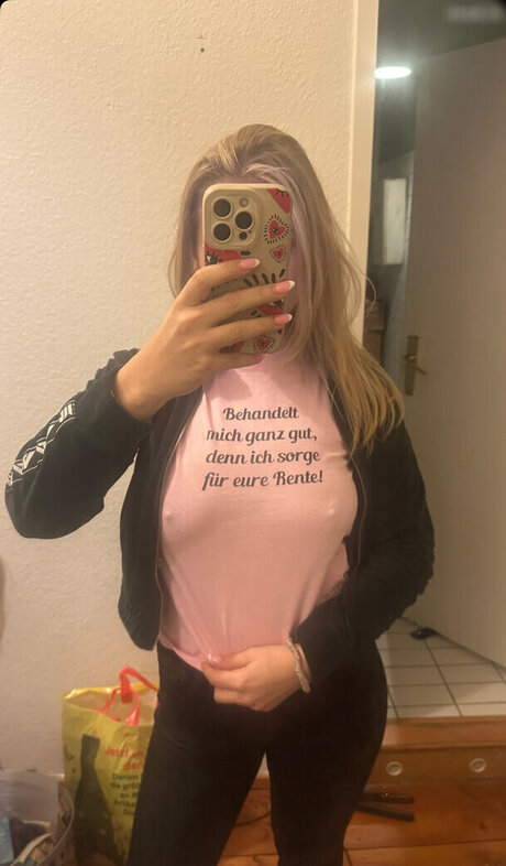 Nike101 sexy star image