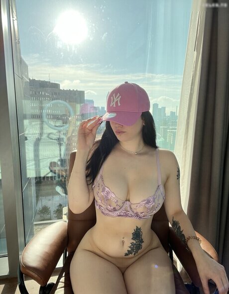 luciaaleyy pornstar hd image