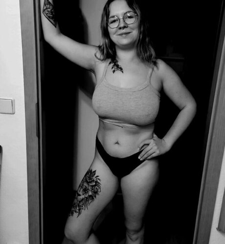 ThisIsEmmi pornstar free image