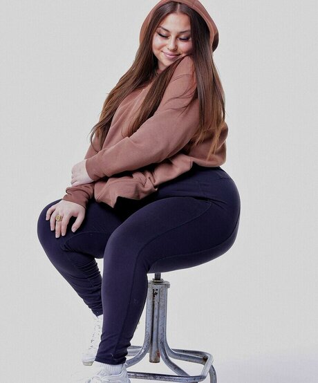 isurfavpisces model free photos