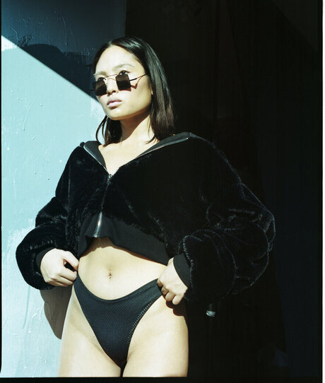 Janet Yuan pornstar erotic photos