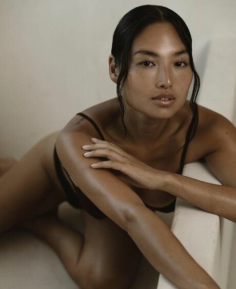 Janet Yuan high quality star pics