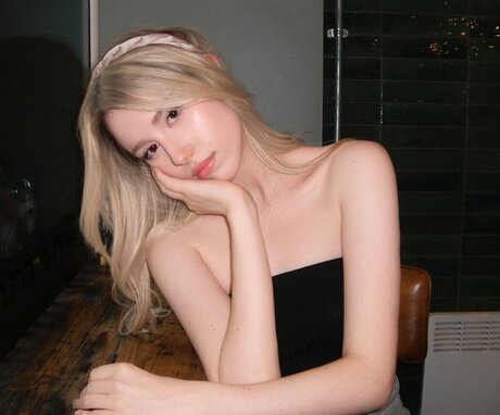 Kitty Mae nude model galleries