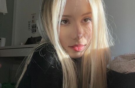 Kitty Mae pornstar sex photos