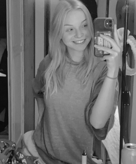 Lena shc art model photo